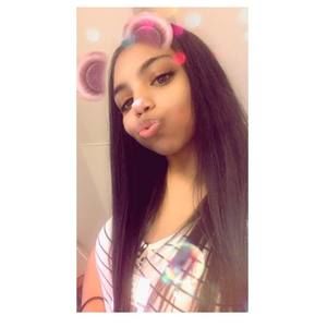 Meet your Posher, Anely